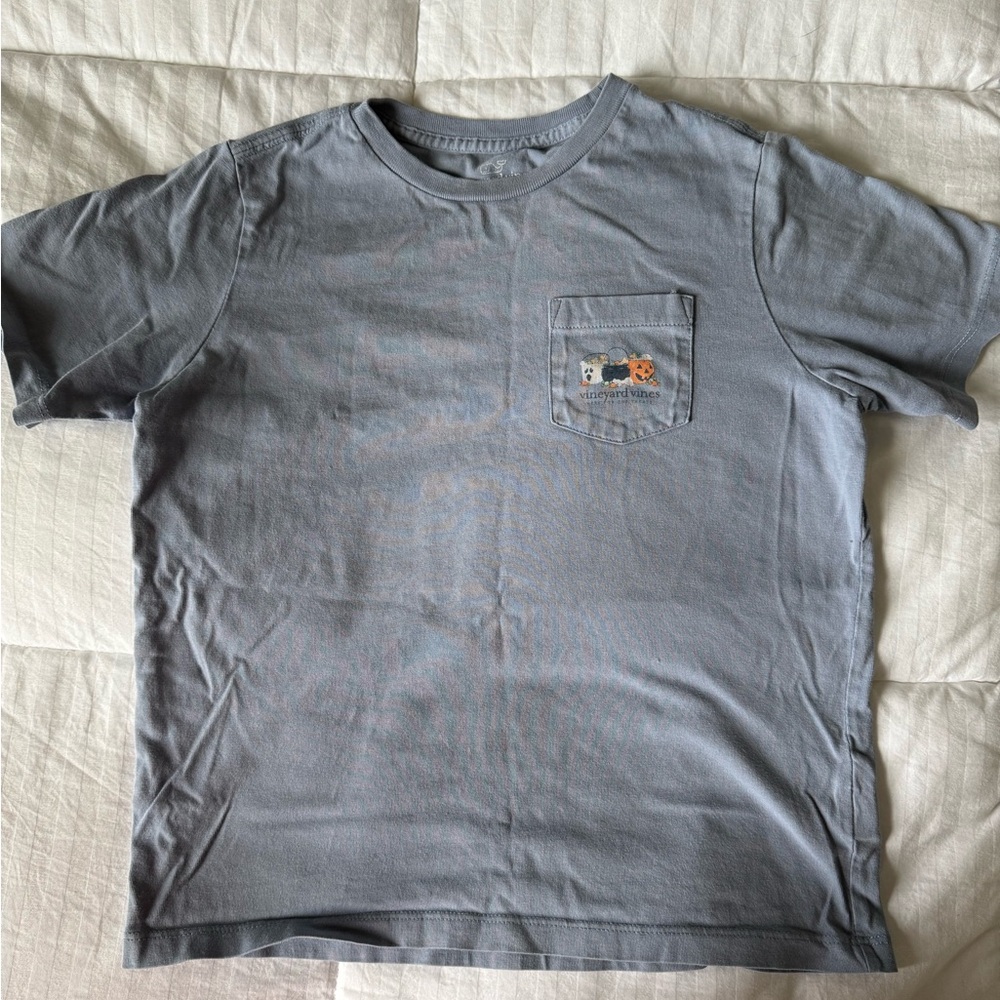 Kids blue/Gray vineyard vines T-Shirt (Halloween)
